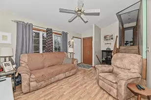 747 E Quail Run, Oak Creek, WI 53154 - Photo 6