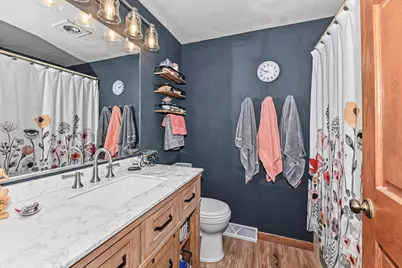 747 E Quail Run, Oak Creek, WI 53154 - Photo 18