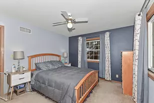 747 E Quail Run, Oak Creek, WI 53154 - Photo 14