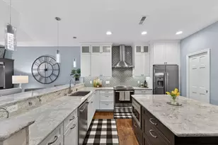 W162N5503 Westwind Dr, Menomonee Falls, WI 53051 - Photo 6