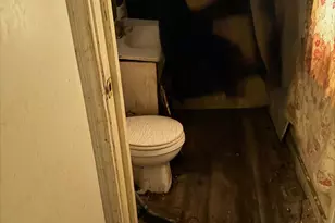 228 N Memorial Dr, Racine, WI 53404 - Photo 8