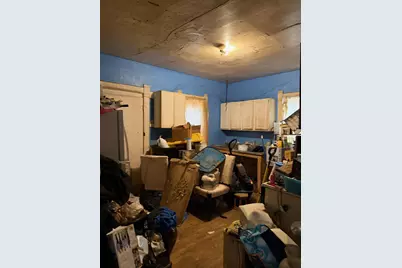 228 N Memorial Dr, Racine, WI 53404 - Photo 4