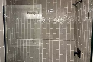 W149N11973 Red Holly Dr, Germantown, WI 53022 - Photo 10