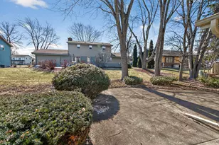 13755 W Crawford Dr, New Berlin, WI 53151 - Photo 28