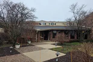 425 W Willow Ct, Fox Point, WI 53217 - Photo 24