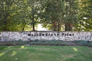 N17W26475 Meadowgrass Circle, Pewaukee, WI 53072 - Photo 38