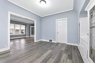 3718 N 18th St, Milwaukee, WI 53206 - Photo 4