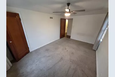 4089 N Montreal St, Milwaukee, WI 53216 - Photo 8