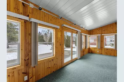 2124 S 23rd St, Manitowoc, WI 54220 - Photo 12