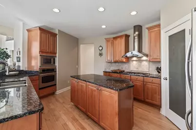 743  Royal Troon Ct, Oconomowoc, WI 53066 - Photo 12