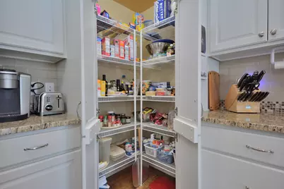 W144N4834  Stone Dr #D, Menomonee Falls, WI 53051 - Photo 12