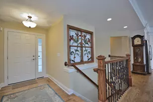 W144N4834 Stone Dr, Menomonee Falls, WI 53051 - Photo 4