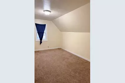 5037 N 32nd St, Milwaukee, WI 53209 - Photo 8