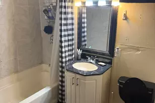 5037 N 32nd St, Milwaukee, WI 53209 - Photo 10