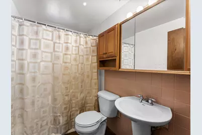 1604  Holly Dr, Manitowoc, WI 54220 - Photo 22