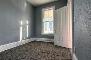 930 Marquette St, Racine, WI 53404 - Photo 8