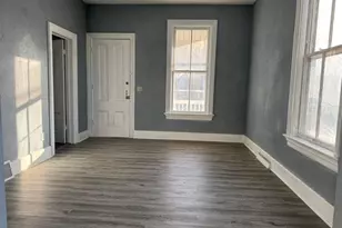 930 Marquette St, Racine, WI 53404 - Photo 4