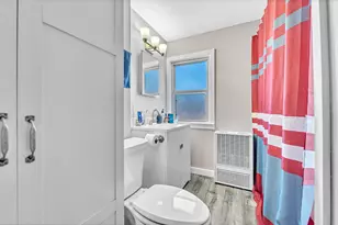 6528 W North Ave, Wauwatosa, WI 53213 - Photo 8