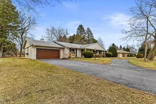 5023 Valley Trail, Racine, WI 53402 - Photo 4