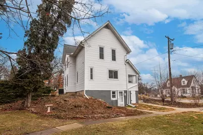 403 W Capitol Dr, Hartland, WI 53029 - Photo 42