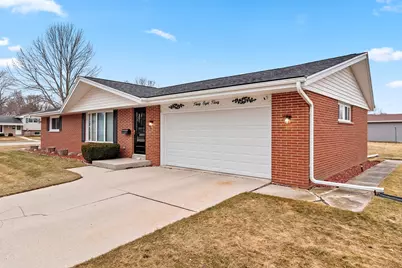 3830 S 14th St, Sheboygan, WI 53081 - Photo 2