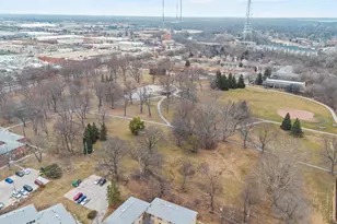 1342 E Randolph Ct, Milwaukee, WI 53212 - Photo 18