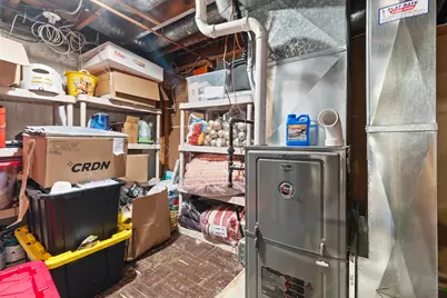 2403 S 109th St, West Allis, WI 53227 - Photo 26