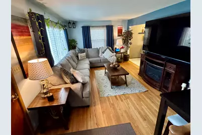 2735 S 15th Pl, Milwaukee, WI 53215 - Photo 2