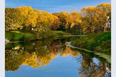 104  East Sutton Pl #D, Waukesha, WI 53188 - Photo 2