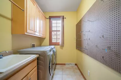 24  Whispering Springs Ct, Fond du Lac, WI 54937 - Photo 16