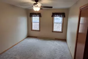 1412 Henry St, Watertown, WI 53094 - Photo 16