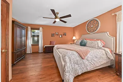 N105W14697  Lincoln Dr, Germantown, WI 53022 - Photo 20