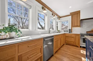 5961 N Kent Ave, Whitefish Bay, WI 53217 - Photo 10