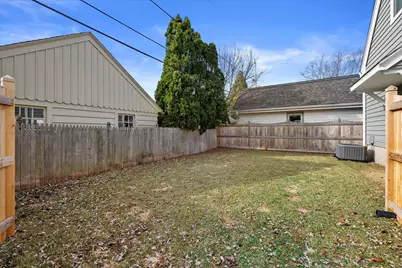5961 N Kent Ave, Whitefish Bay, WI 53217 - Photo 46