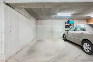 384 Park Hill Dr, Pewaukee, WI 53072 - Photo 24