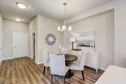 2836  Fox Lake Cir 101 / #03, Waukesha, WI 53189 - Photo 4