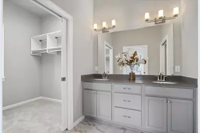 2836  Fox Lake Cir 201 / #04, Waukesha, WI 53189 - Photo 20