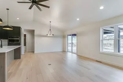 1407  Herb Ln, Holmen, WI 54636 - Photo 6