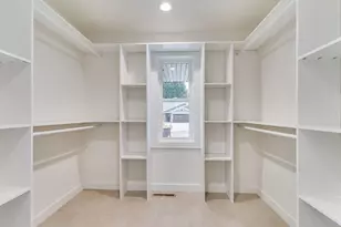 1407 Herb Ln, Holmen, WI 54636 - Photo 16