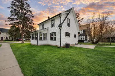 1221  Grace St, Janesville, WI 53545 - Photo 16