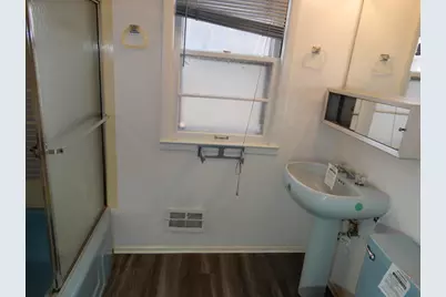 7518 W Medford Ave, Milwaukee, WI 53218 - Photo 14