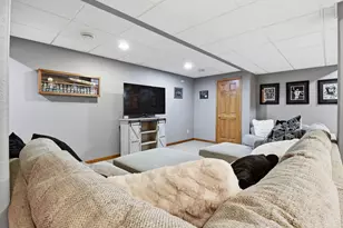 6817 Sandy Ln, Racine, WI 53185 - Photo 30