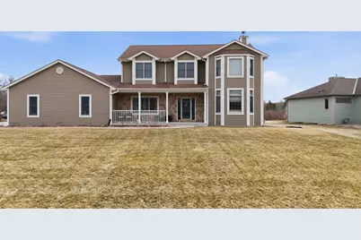 6817  Sandy Ln, Racine, WI 53185 - Photo 2