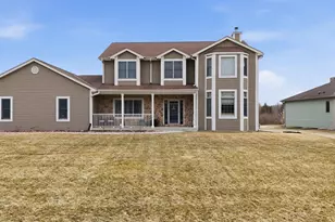 6817 Sandy Ln, Racine, WI 53185 - Photo 2