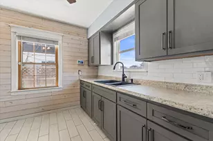 4201 S 2nd St, Milwaukee, WI 53207 - Photo 14