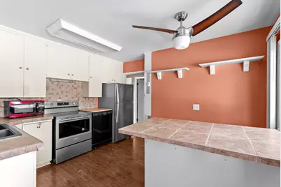 1433 N 23rd St, Manitowoc, WI 54220 - Photo 8