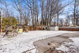 1433 N 23rd St, Manitowoc, WI 54220 - Photo 20