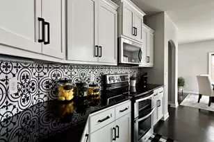 W222S4127 Timm Dr, Waukesha, WI 53189 - Photo 14