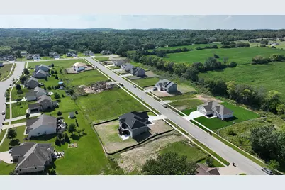 833  Medina Dr #Lt10, Mukwonago, WI 53149 - Photo 2