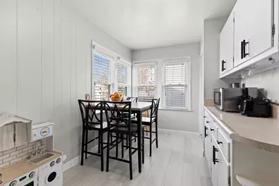 3715 S 20th St, Milwaukee, WI 53221 - Photo 12